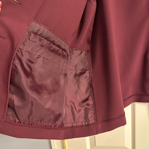 Old Navy Deep Burgundy Blazer - Picture 7 of 7